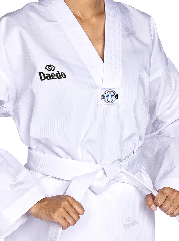 TA1036 Dobok met een witte kraag