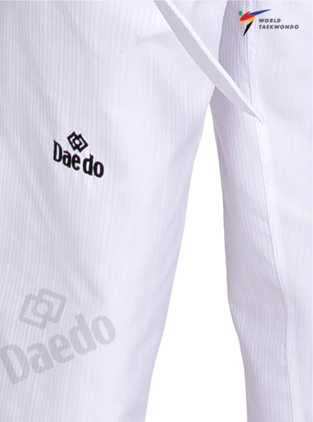 TA1036 Dobok met een witte kraag