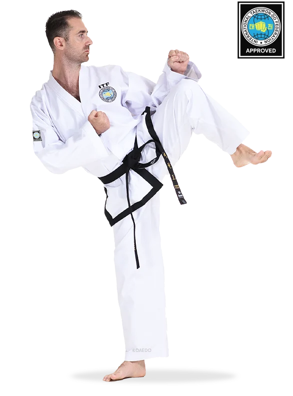 ITF APPROVED COMPETITION DOBOK "ULTRA" HI-TECH maat 190 (1 exemplaar)